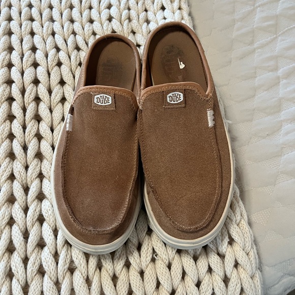 Hey Dude Austin Lift Tan Platform Slip-On Loafers - Picture 2 of 5